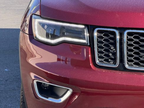 Used 2021 Jeep Grand Cherokee Limited w/ Luxury Group II image 2