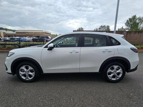 Used 2025 Honda HR-V LX image 2