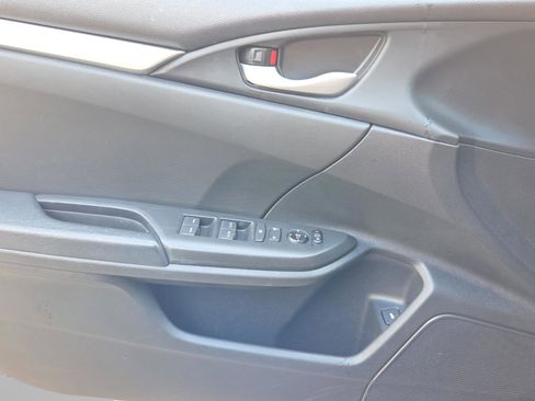 Used 2020 Honda Civic Sport image 31