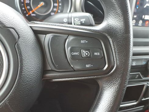 Used 2022 Jeep Wrangler Unlimited Sport AWD/4WD image 18