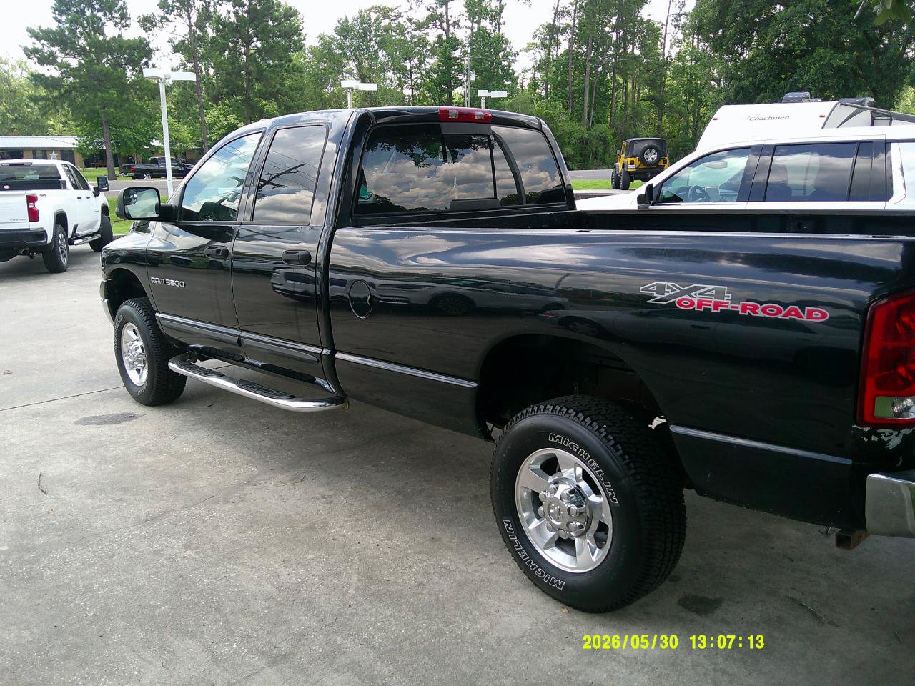 Used 2005 Dodge Ram 3500 Truck SLT AWD/4WD image 2