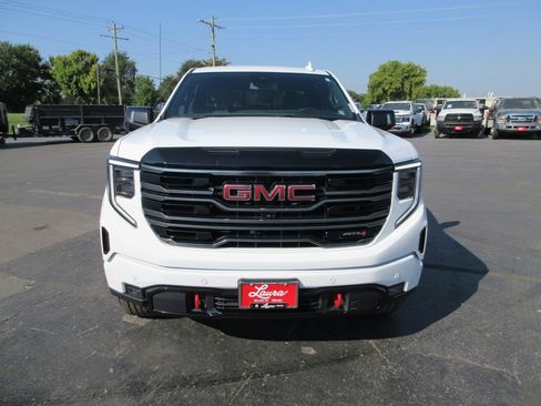 Certified 2025 GMC Sierra 1500 AT4 w/ AT4 Premium Package AWD/4WD image 13