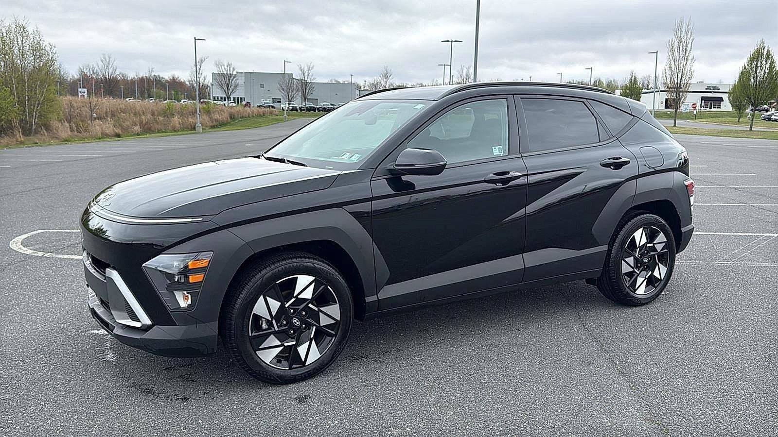 Used 2024 Hyundai Kona SEL FWD image 13