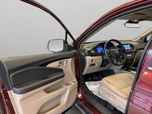 Used 2020 Honda Pilot Elite image 11