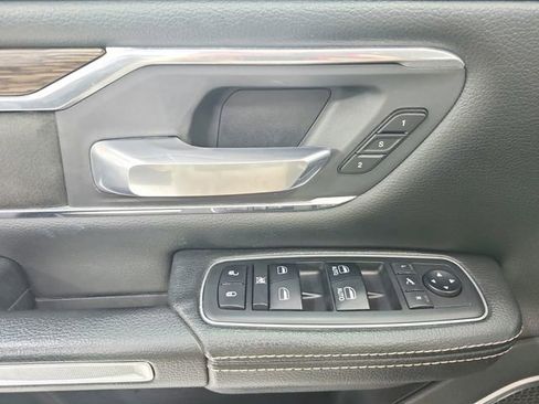Used 2019 RAM 1500 Laramie AWD/4WD image 33