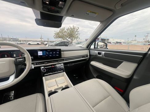 Used 2025 Hyundai Santa Fe SEL image 37