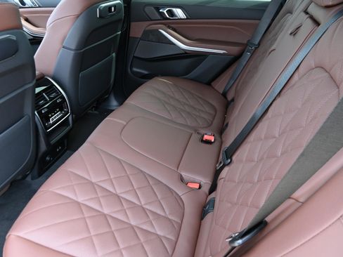 New 2026 BMW X5 sDrive40i w/ Climate Comfort Package image 10