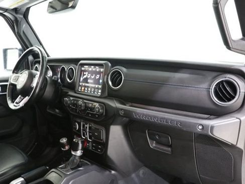 Used 2022 Jeep Wrangler Unlimited Rubicon 4xe w/ Steel Bumper Group AWD/4WD image 19