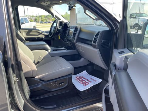 Used 2018 Ford F150 XLT w/ Equipment Group 302A Luxury AWD/4WD image 32