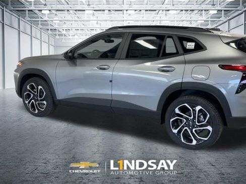 New 2026 Chevrolet Trax RS w/ Sunroof Package FWD image 7