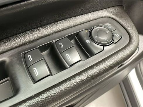 Used 2021 GMC Terrain SLE w/ Driver Convenience Package image 10