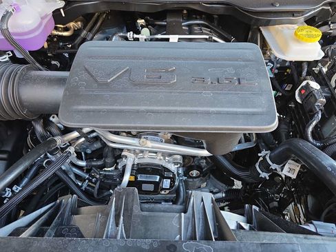 Used 2026 RAM 1500 Express AWD/4WD image 13