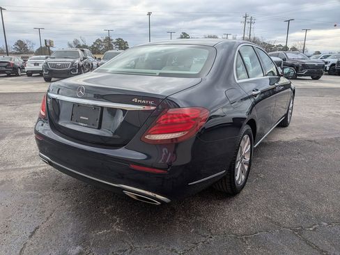 Used 2020 Mercedes-Benz E 350 4MATIC Sedan image 5