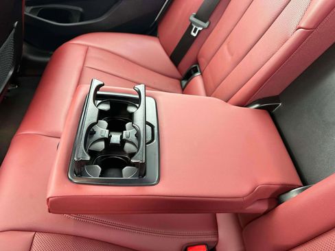 Used 2023 BMW 330i xDrive Sedan w/ Premium Package image 10