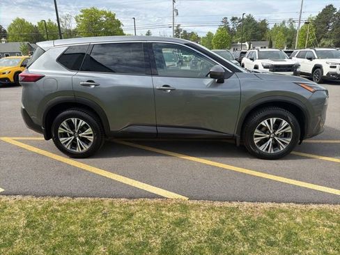 Used 2021 Nissan Rogue SV AWD/4WD image 4