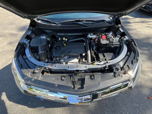 Used 2025 Chevrolet Equinox LT FWD image 32