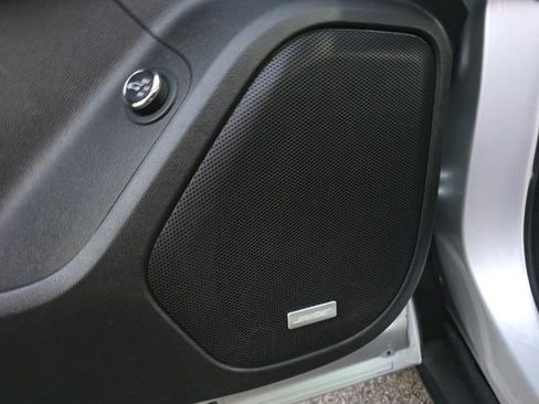 Used 2018 GMC Acadia SLE image 8