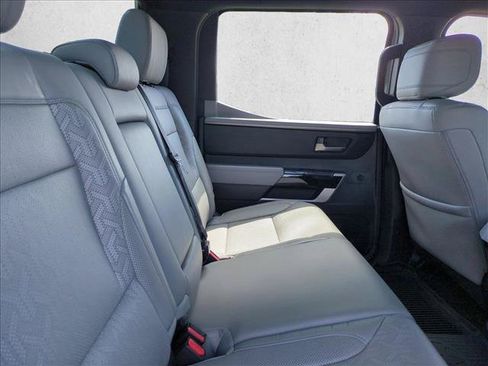 Used 2025 Toyota Tundra Limited AWD/4WD image 27
