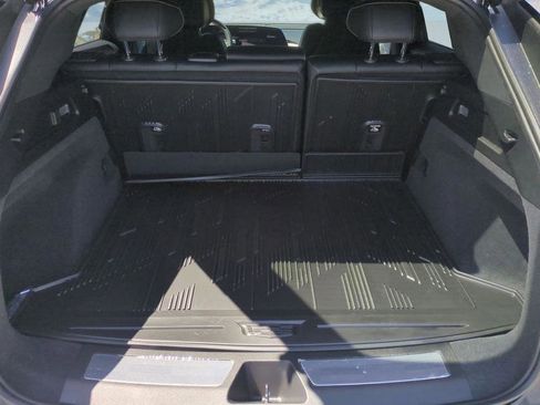 New 2026 Cadillac Lyriq Luxury image 15