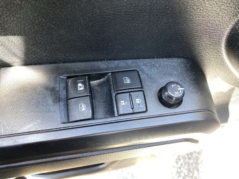 Used 2021 Toyota Tacoma SR RWD image 18