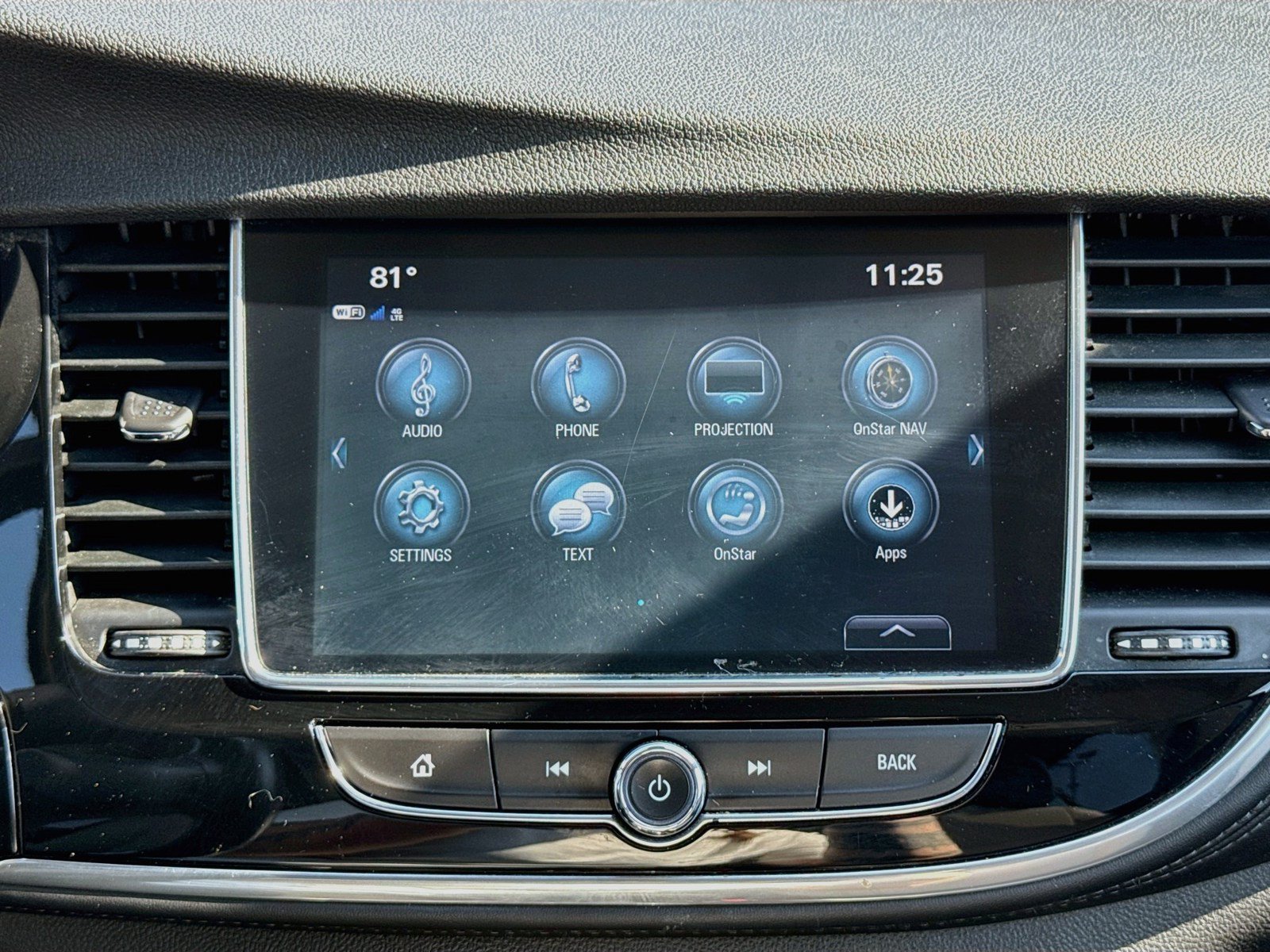Used 2020 Buick Encore Preferred w/ Safety Package FWD image 17