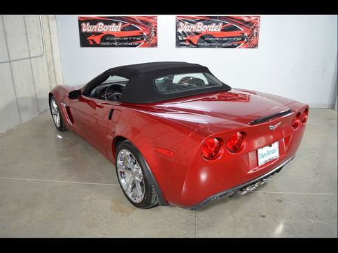 Used 2012 Chevrolet Corvette Grand Sport w/ 2LT Preferred Equipment Group RWD image 5