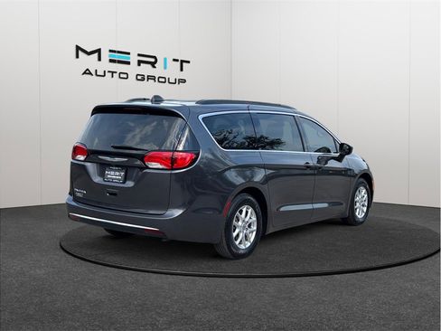 Used 2021 Chrysler Voyager Lxi FWD image 9