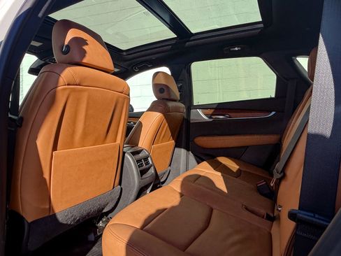 Used 2022 Cadillac XT5 Premium Luxury image 37