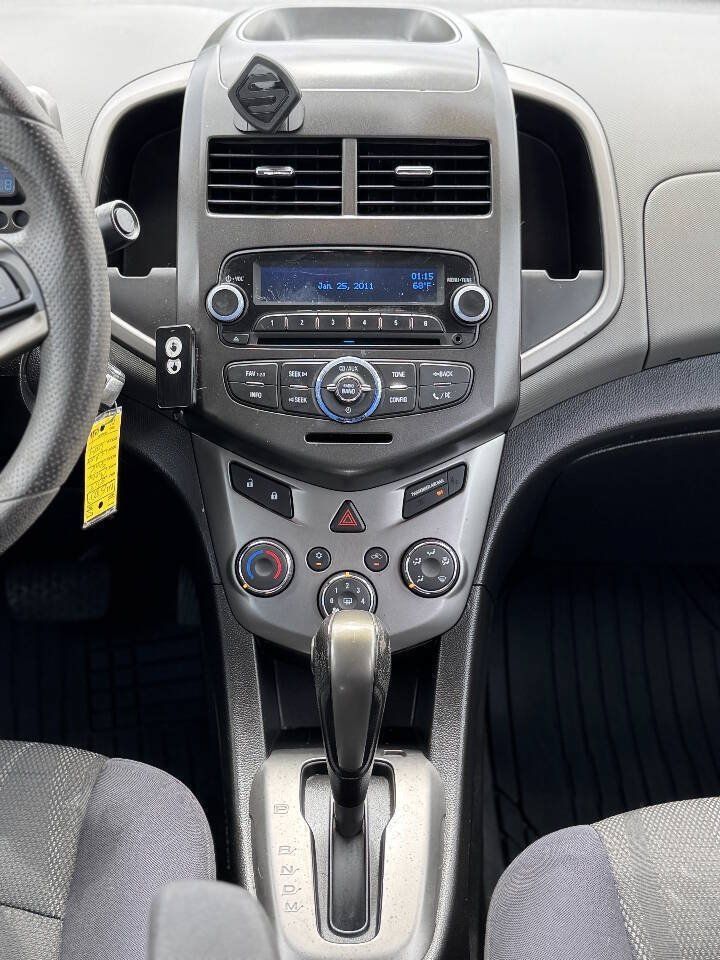 Used 2013 Chevrolet Sonic LT FWD image 13