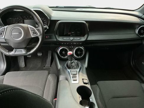 Used 2021 Chevrolet Camaro LT w/ Technology Package image 13