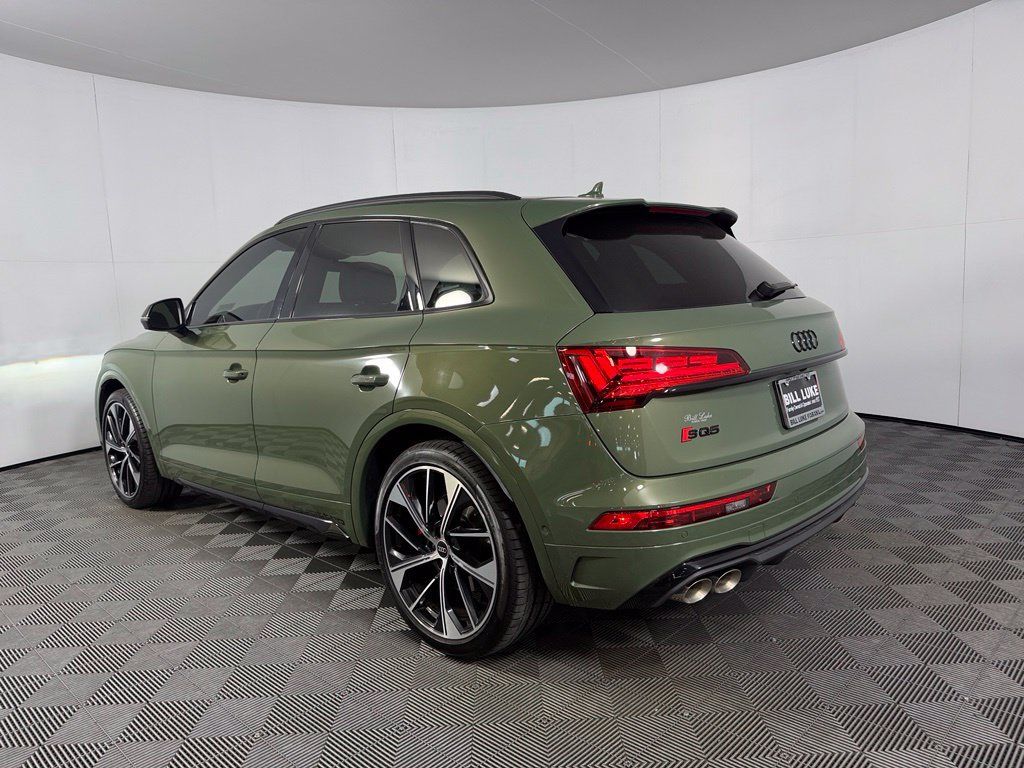 Used 2024 Audi SQ5 Prestige w/ Prestige Package AWD/4WD image 10