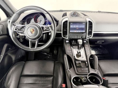 Used 2017 Porsche Cayenne Platinum Edition AWD/4WD image 56