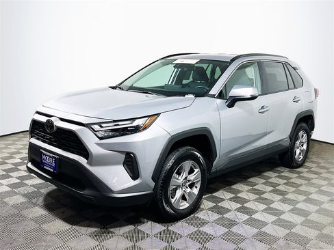 Certified 2025 Toyota RAV4 XLE image 4