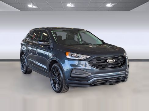 Certified 2022 Ford Edge SE w/ Black Appearance Package image 7