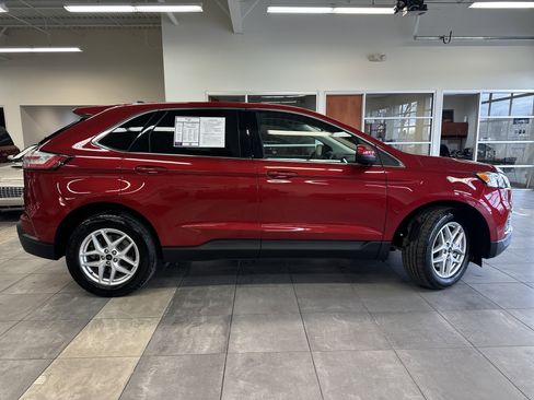 Used 2023 Ford Edge SEL w/ Convenience Package image 12