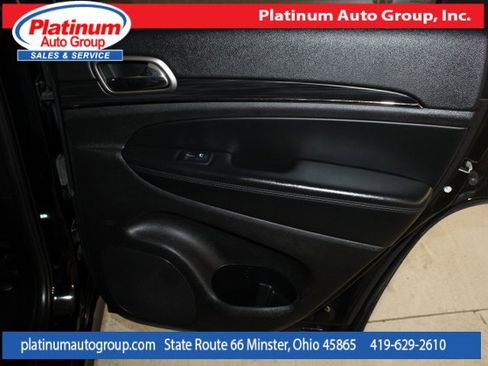 Used 2019 Jeep Grand Cherokee Limited X image 37