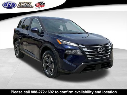 Used 2025 Nissan Rogue SV FWD image 1