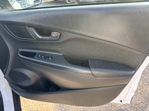 Used 2023 Hyundai Kona SEL w/ Cargo Package image 17