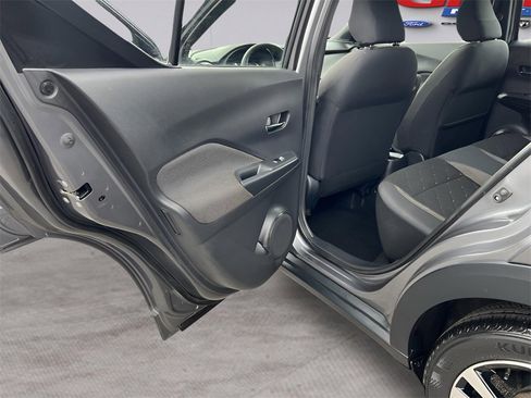 Used 2020 Nissan Kicks SV image 19