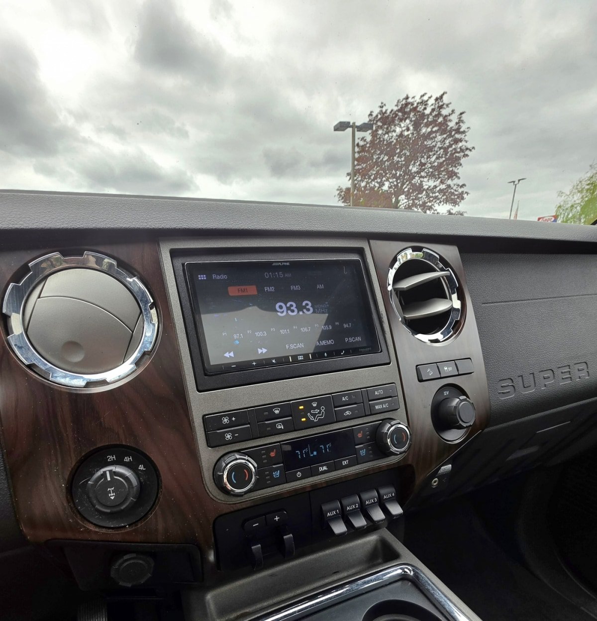 Used 2011 Ford F350 Lariat w/ Chrome Pkg AWD/4WD image 10