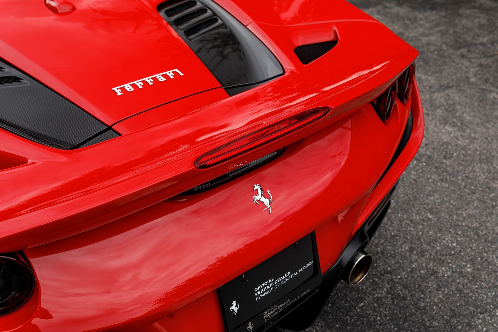 Used 2022 Ferrari F8 Tributo RWD image 41