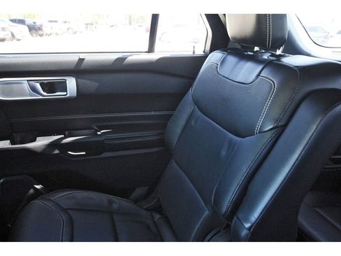 Used 2020 Ford Explorer ST w/ Premium Technology Package image 14