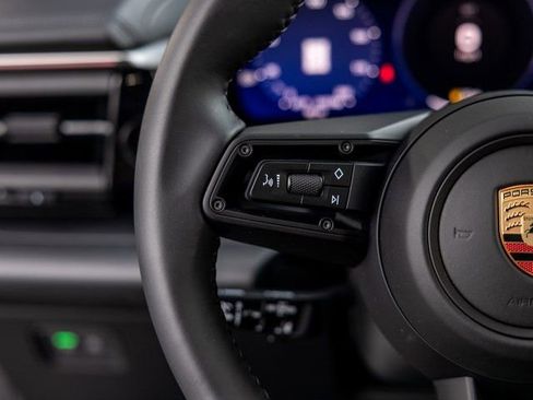 New 2025 Porsche Macan Electric image 43