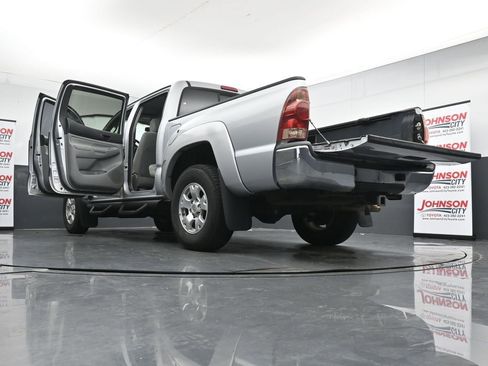 Used 2008 Toyota Tacoma PreRunner image 30