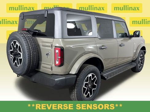 New 2026 Ford Bronco Outer Banks AWD/4WD image 4