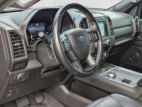 Used 2018 Ford Expedition Limited w/ Equipment Group 302A RWD image 2