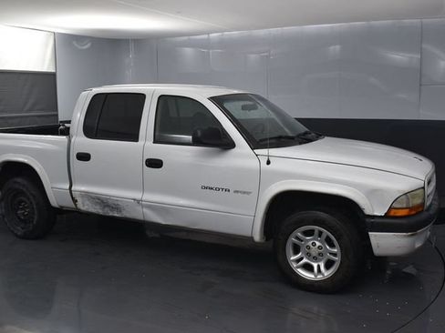 Used 2002 Dodge Dakota Sport RWD image 3