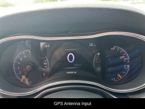 Used 2017 Jeep Grand Cherokee Limited AWD/4WD image 8