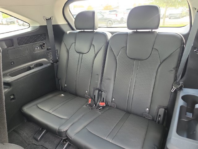Certified 2025 Kia Sorento S w/ Panoramic Sunroof Package FWD image 12