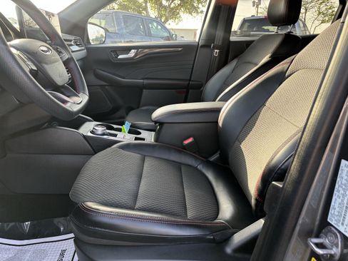 Used 2023 Ford Escape ST-Line w/ Tech Pack #1 FWD image 10